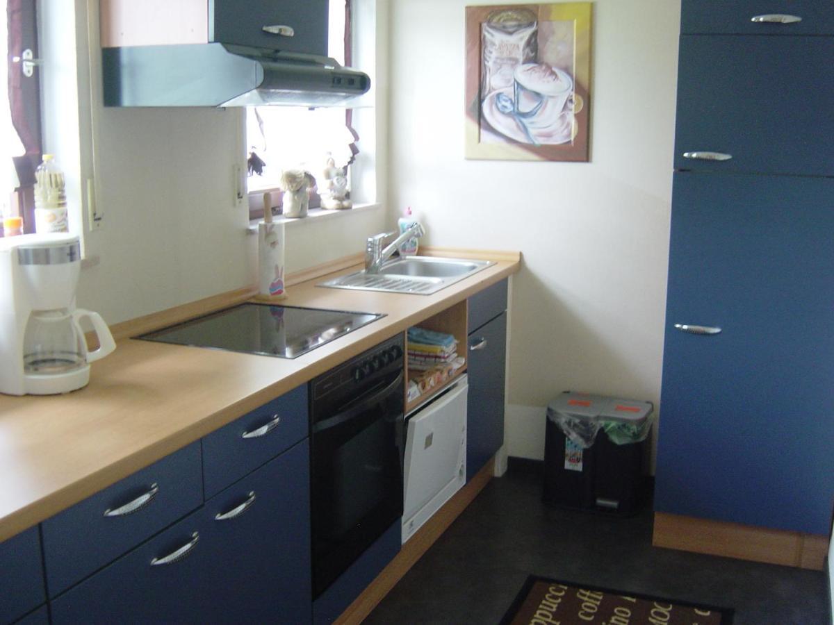Apartamento Haus Am Wald Hillscheid Exterior foto